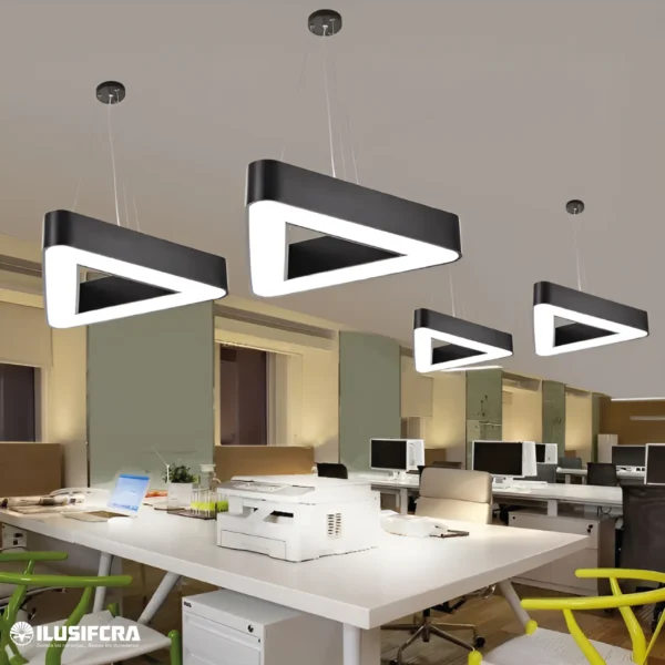 LAMPARA TECHO RP-089 60W TRIANGULO TRAZO 600X100X80