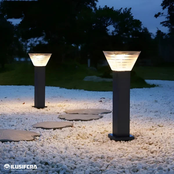 LAMPARA PIE SOLAR 3004