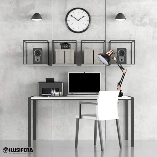 LAMPARA DE MESA CON BASE Y DETALLE DORADO 821D ILUSIFCRA